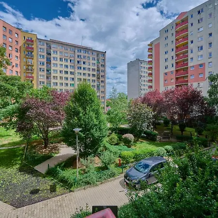 شقة Apartament Zaulek Rogozinski By Renters فروتسواف
